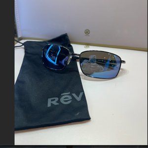 REVO - Transport Polarized Sunglasses, Blue Mirror Lens